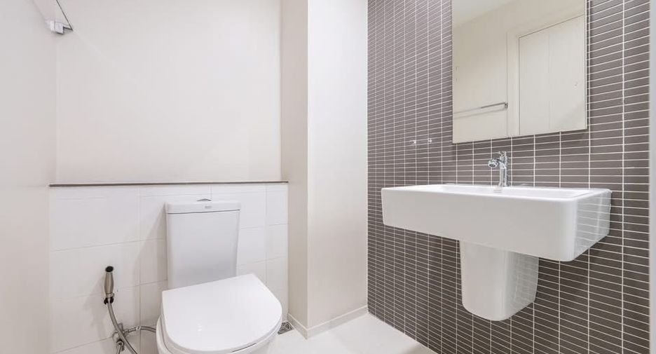 For sale 2 bedrooms apartment in Mueang Nonthaburi, Nonthaburi