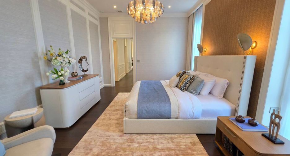 For sale 5 bedrooms condo in Bang Kapi, Bangkok