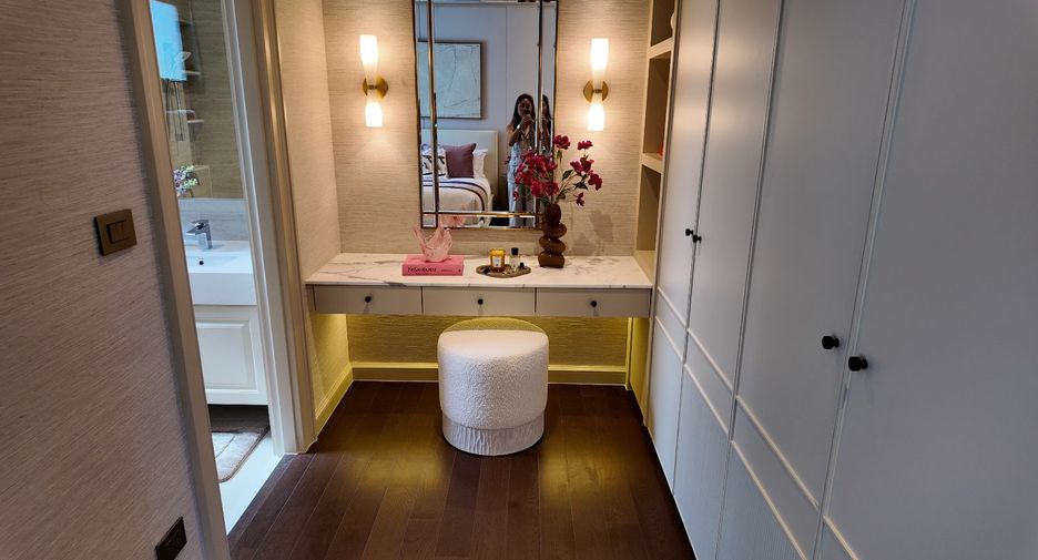 For sale 5 bedrooms condo in Bang Kapi, Bangkok