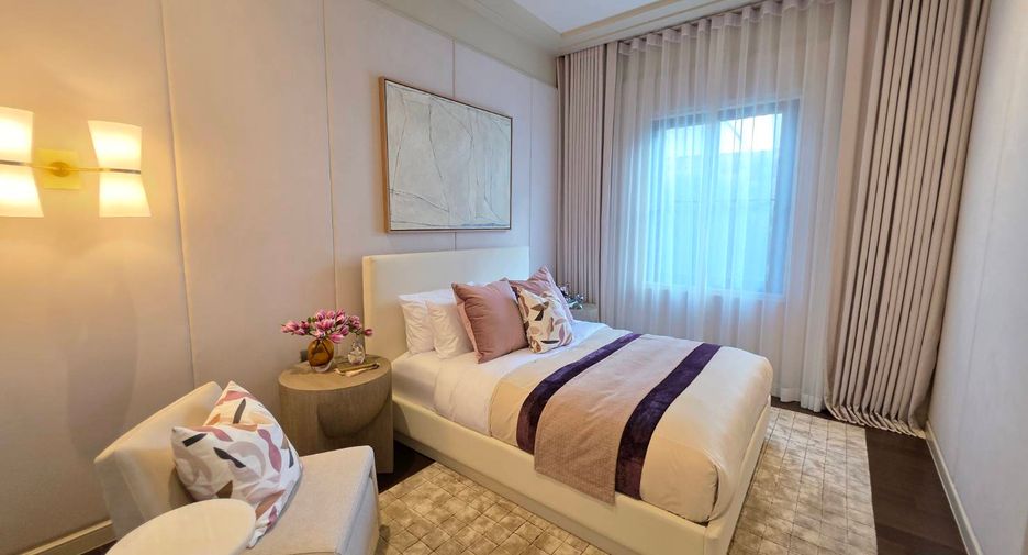 For sale 5 bedrooms condo in Bang Kapi, Bangkok