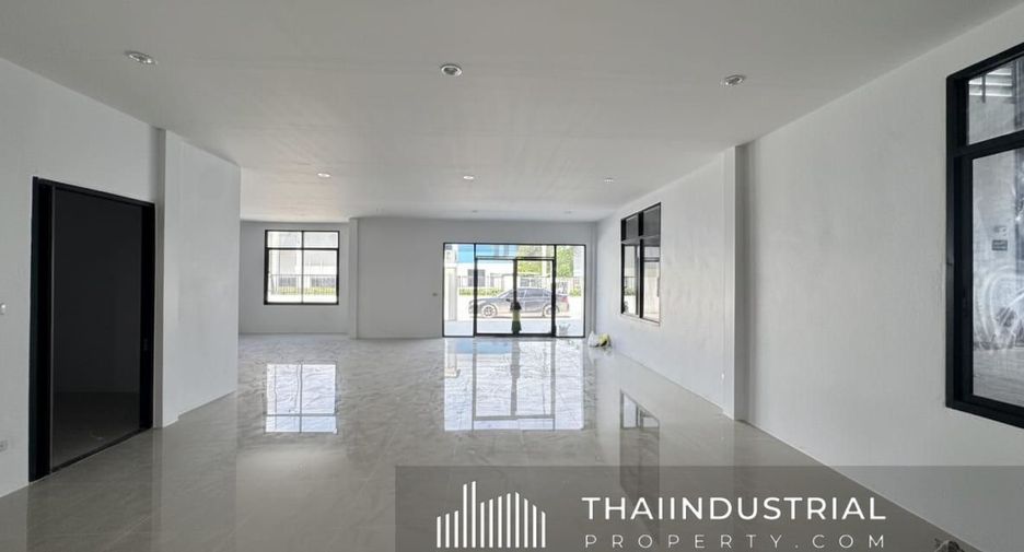 For rent warehouse in Ban Bueng, Chonburi