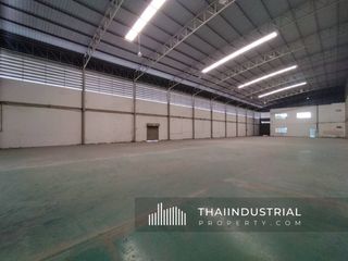 Almacén en alquiler y en venta en Bang Phli, Samut Prakan