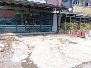 出售 1 卧室 商业空间 在 Khok Samrong, Lop Buri