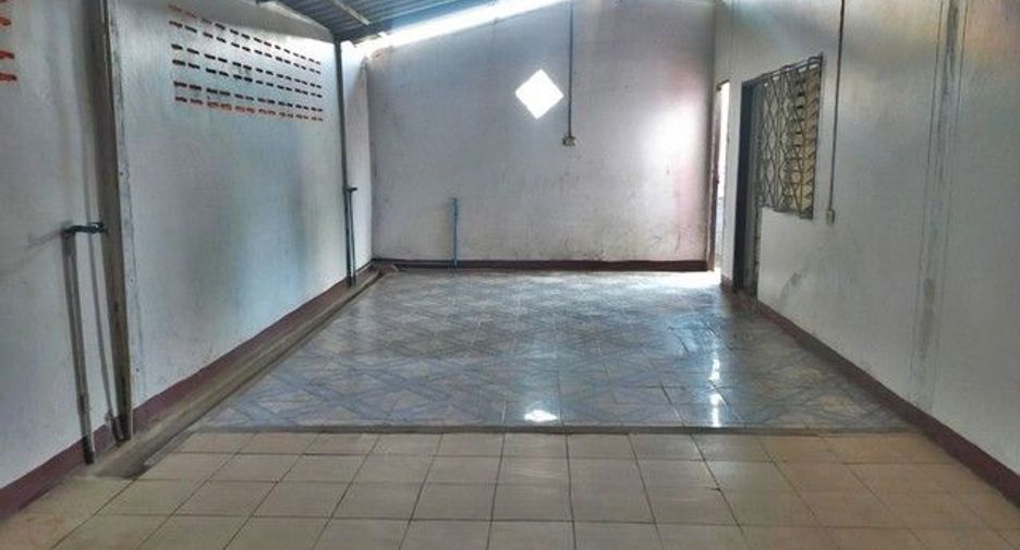 For sale 1 bed retail Space in Phibun Mangsahan, Ubon Ratchathani