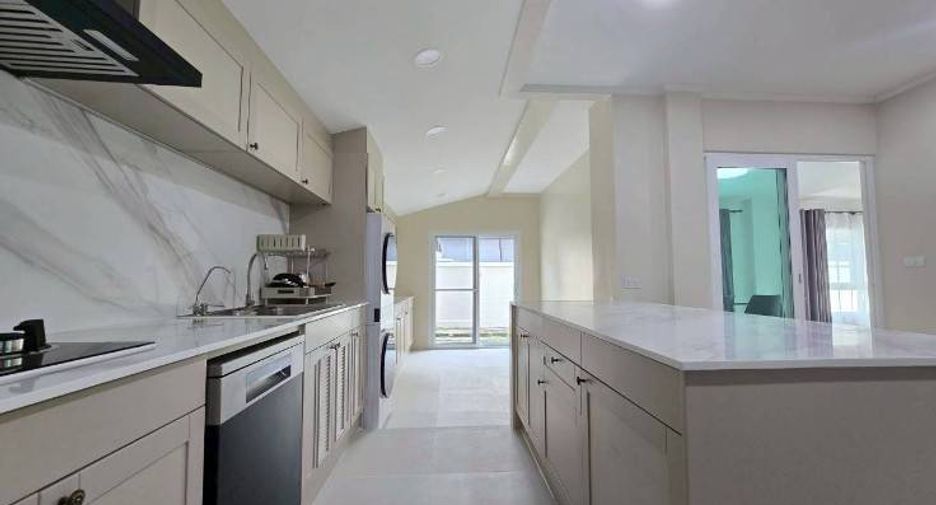 For rent 3 bedrooms house in Mueang Phuket, Phuket