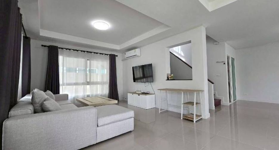 For rent 3 bedrooms house in Mueang Phuket, Phuket
