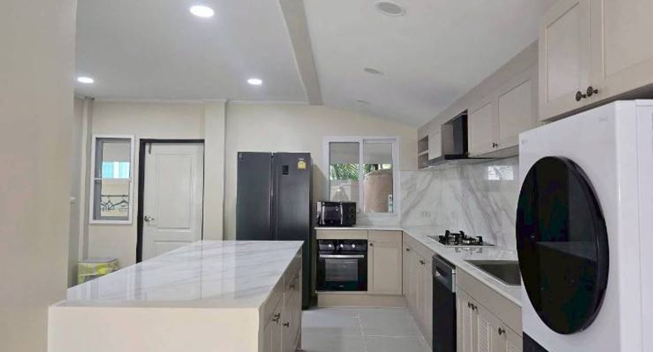 For rent 3 bedrooms house in Mueang Phuket, Phuket
