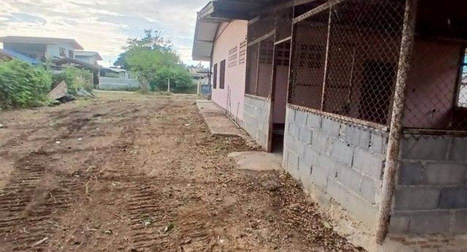 For sale 1 bed house in Khok Samrong, Lopburi