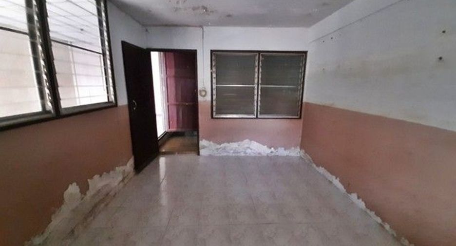 À vendre 1 chambre maison à Khok Samrong, Lopburi