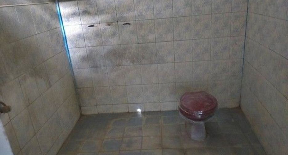 Casa en venta de 1 habitaciones en At Samat, Roi Et