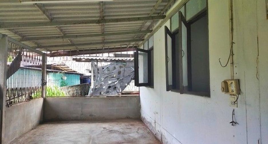 Casa en venta de 1 habitaciones en At Samat, Roi Et