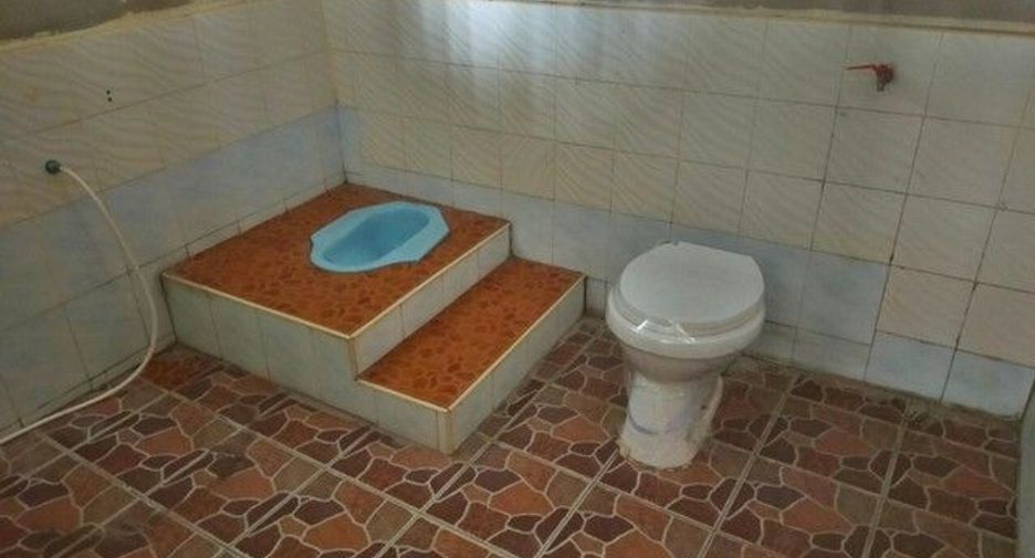 Haus zum Kauf mit 1 Zimmer in At Samat, Roi Et