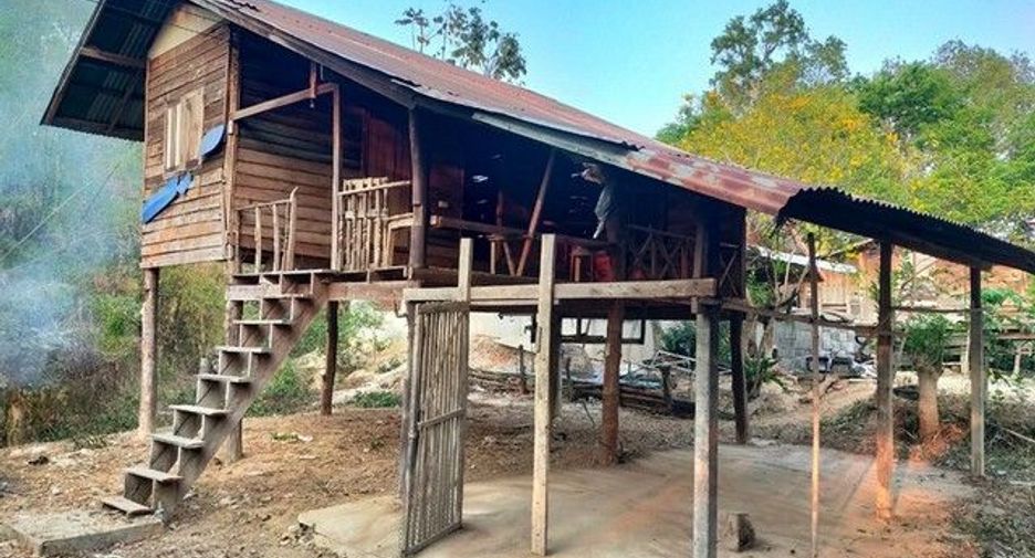 À vendre 1 chambre maison à At Samat, Roi Et