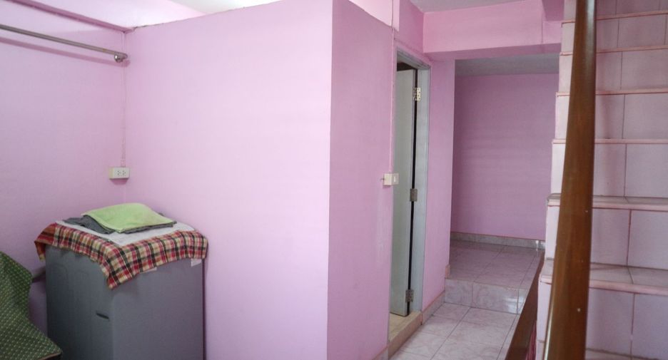 For sale 3 bedrooms retail Space in Bang Khun Thian, Bangkok