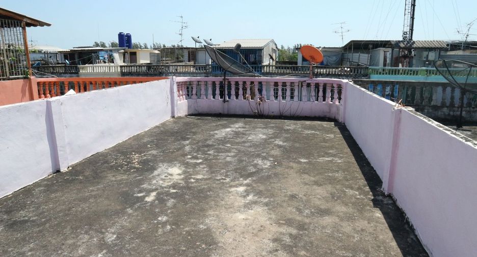 For sale 3 bedrooms retail Space in Bang Khun Thian, Bangkok