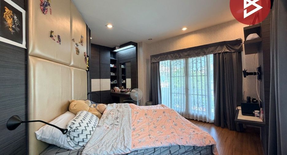 Продажа 3 спальни дом в Mueang Chon Buri, Чонбури