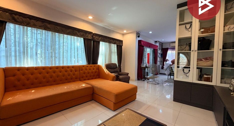 Продажа 3 спальни дом в Mueang Chon Buri, Чонбури