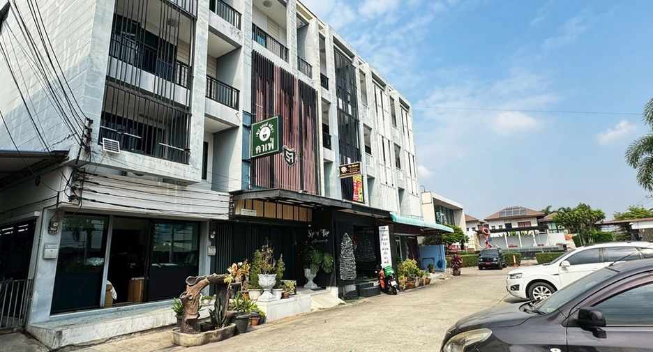 Local comercial en venta de 5 habitaciones en Mueang Samut Sakhon, Samut Sakhon