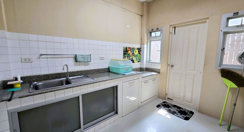 Haus zum Kauf mit 3 Zimmer in Sam Phran, Nakhon Pathom