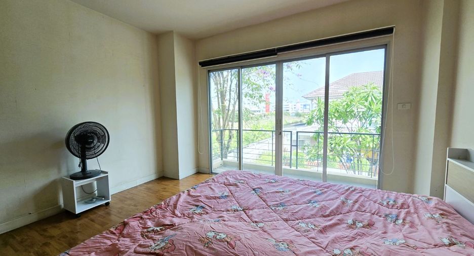 Haus zum Kauf mit 3 Zimmer in Sam Phran, Nakhon Pathom