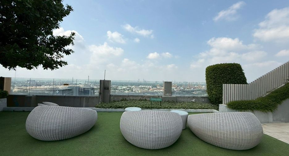 For sale 1 bed condo in Phra Khanong, Bangkok