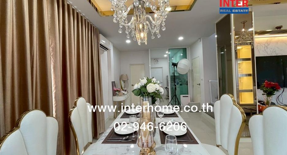 For sale 3 bedrooms house in Khlong Sam Wa, Bangkok