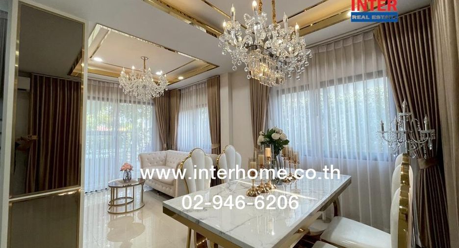 For sale 3 bedrooms house in Khlong Sam Wa, Bangkok