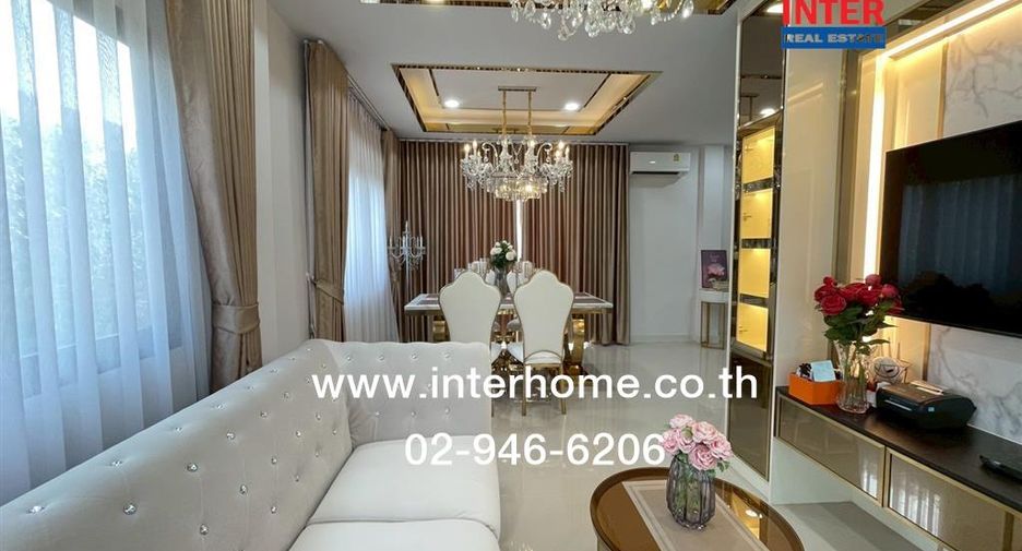 For sale 3 bedrooms house in Khlong Sam Wa, Bangkok