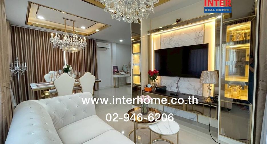 For sale 3 bedrooms house in Khlong Sam Wa, Bangkok