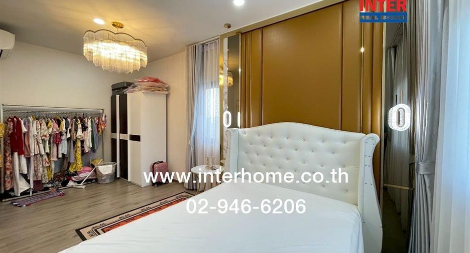 For sale 3 bedrooms house in Khlong Sam Wa, Bangkok