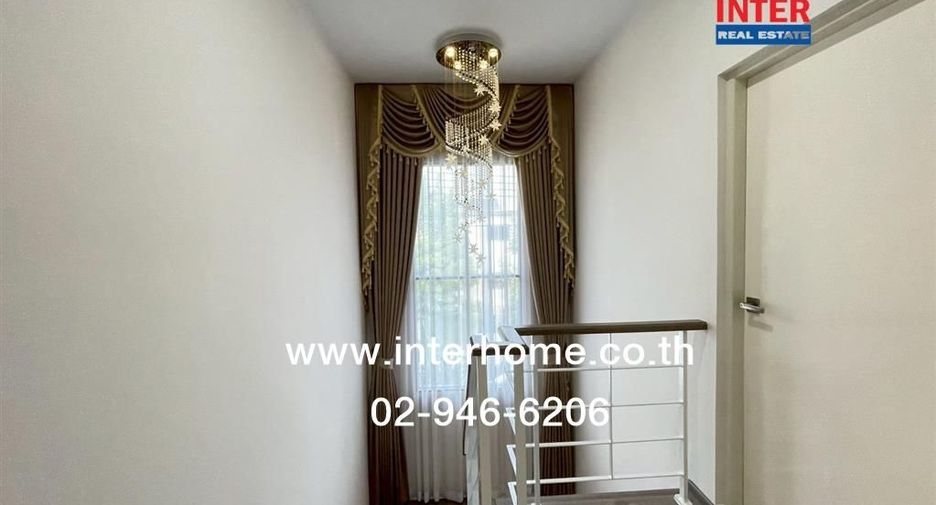 For sale 3 bedrooms house in Khlong Sam Wa, Bangkok