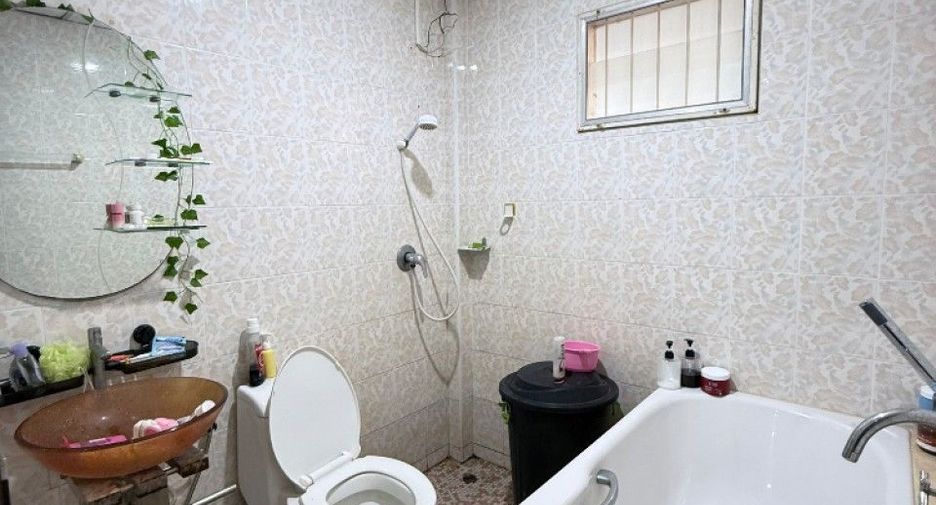 Reihenhaus zum Kauf mit 3 Zimmer in Mueang Rayong, Rayong