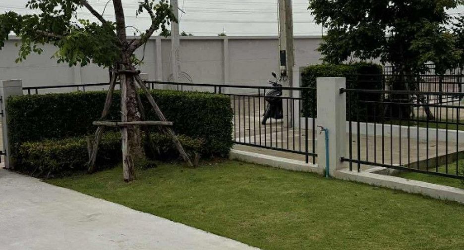 For sale 3 bedrooms townhouse in Mueang Chachoengsao, Chachoengsao
