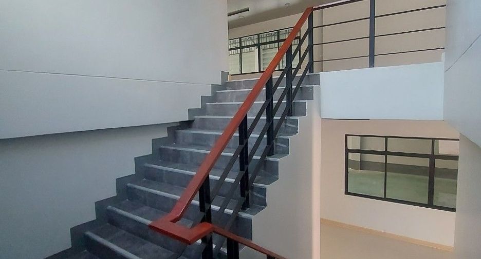 For rent そして for sale 2 ベッドルーム warehouse in Krathum Baen, Samut Sakhon