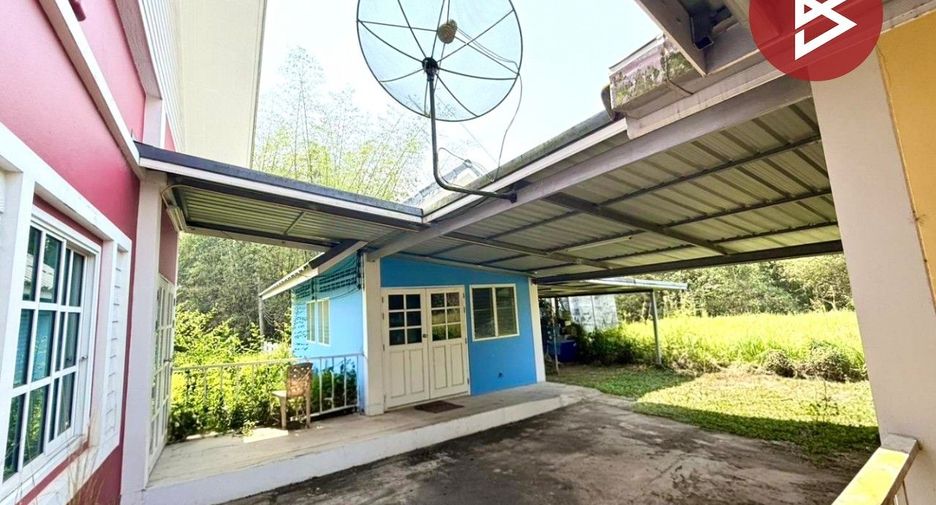 Terreno en venta en Pong Nam Ron, Chanthaburi