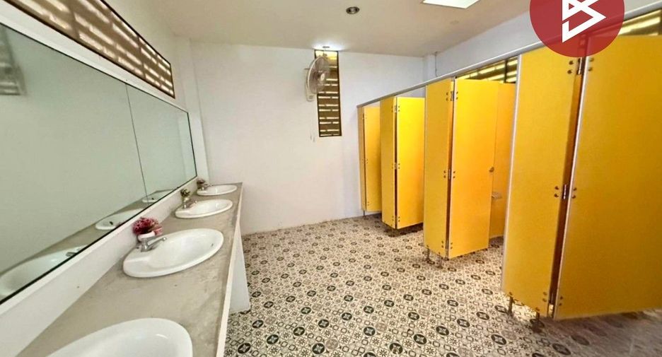Terreno en venta en Pong Nam Ron, Chanthaburi