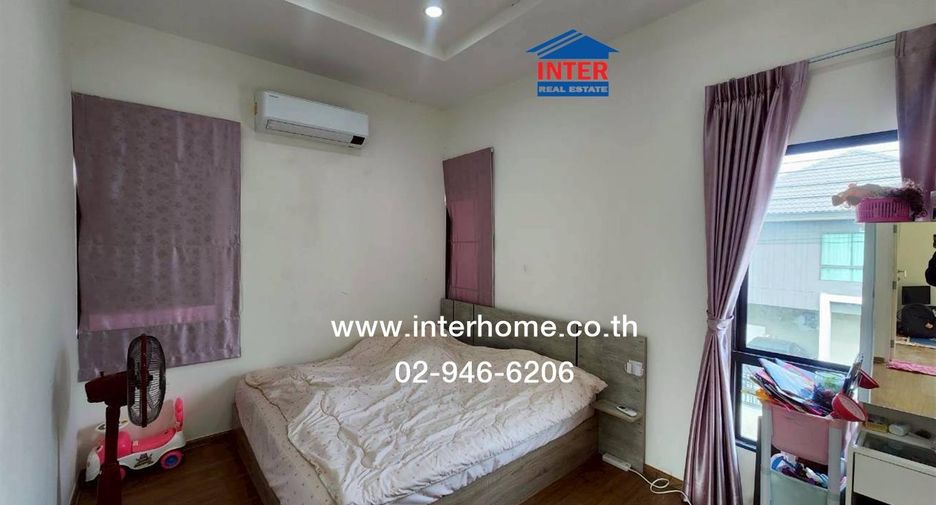 Casa en venta de 3 habitaciones en Phra Samut Chedi, Samut Prakan