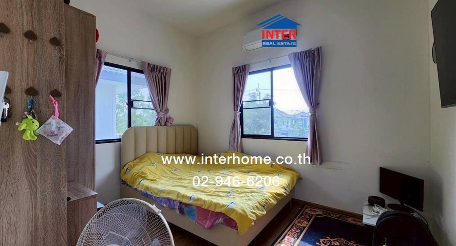 Casa en venta de 3 habitaciones en Phra Samut Chedi, Samut Prakan