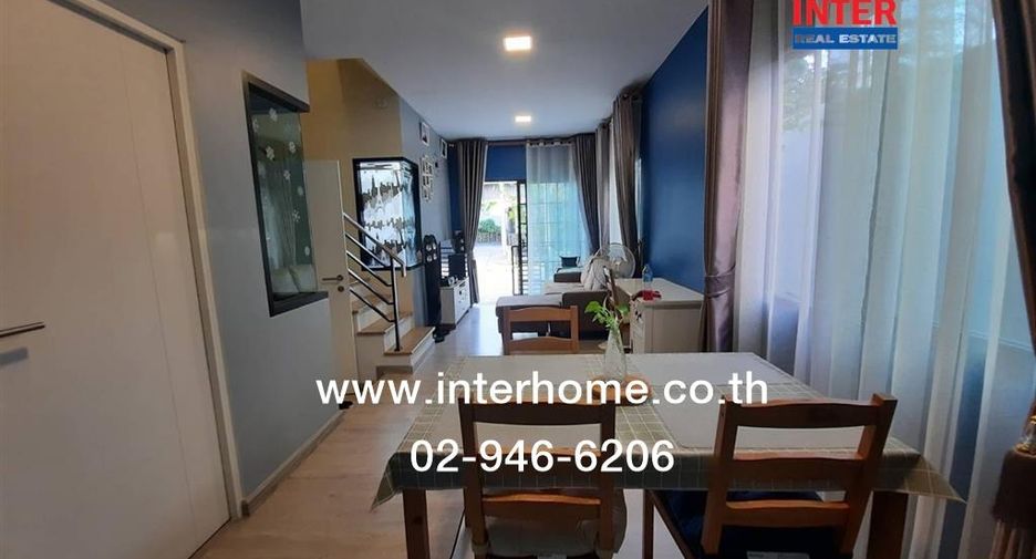 For sale 2 bedrooms townhouse in Bang Phli, Samut Prakan