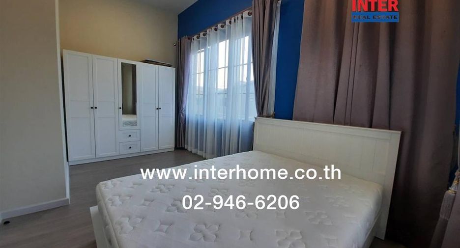For sale 2 bedrooms townhouse in Bang Phli, Samut Prakan