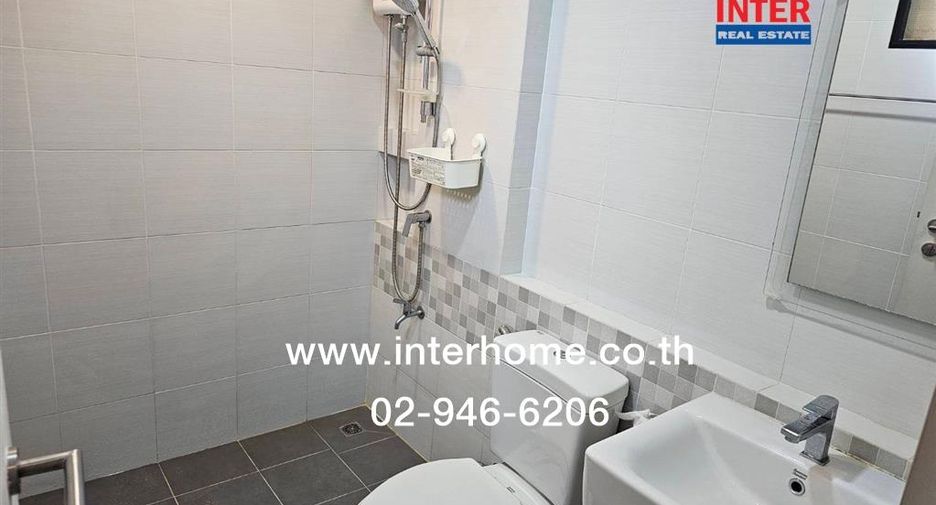 For sale 2 bedrooms townhouse in Bang Phli, Samut Prakan
