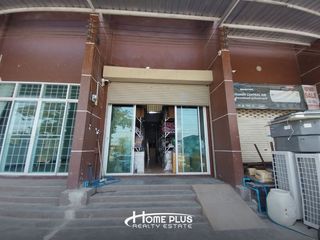For sale 3 bedrooms retail Space in Hua Hin, Prachuap Khiri Khan
