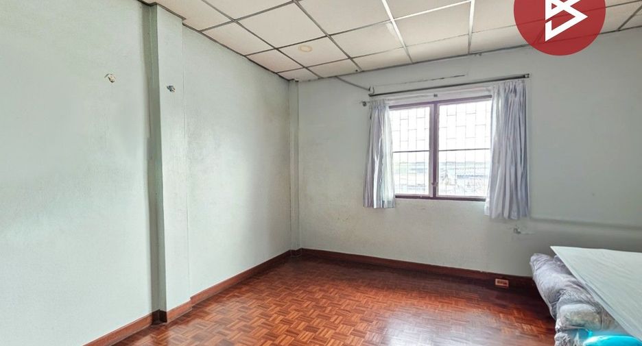 For sale 2 bedrooms townhouse in Phra Pradaeng, Samut Prakan
