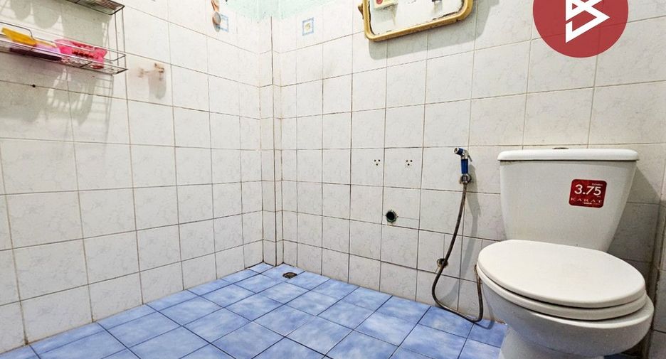 For sale 2 bedrooms townhouse in Phra Pradaeng, Samut Prakan