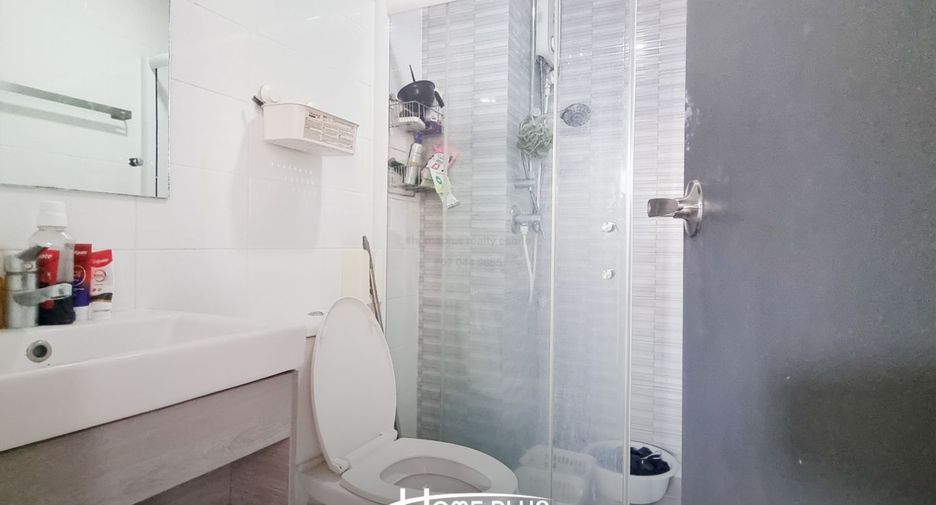 For sale 1 bed condo in Mueang Samut Prakan, Samut Prakan