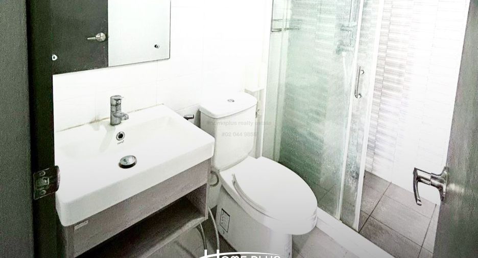 For sale 1 bed condo in Mueang Samut Prakan, Samut Prakan
