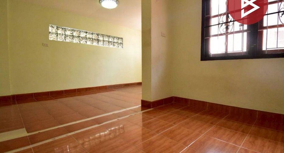 For sale 3 bedrooms house in Don Mueang, Bangkok