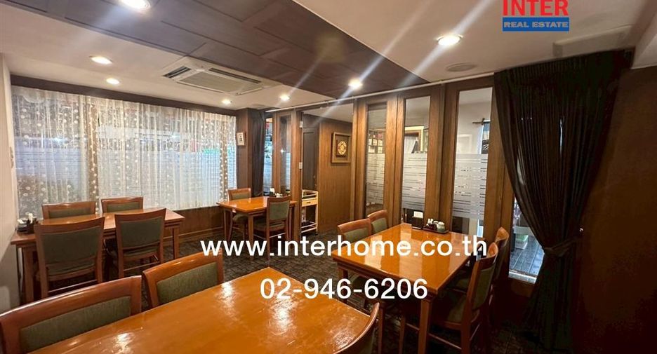 For sale retail Space in Bang Rak, Bangkok