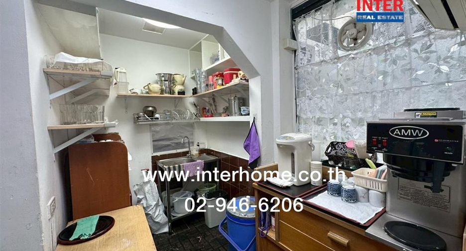 For sale retail Space in Bang Rak, Bangkok