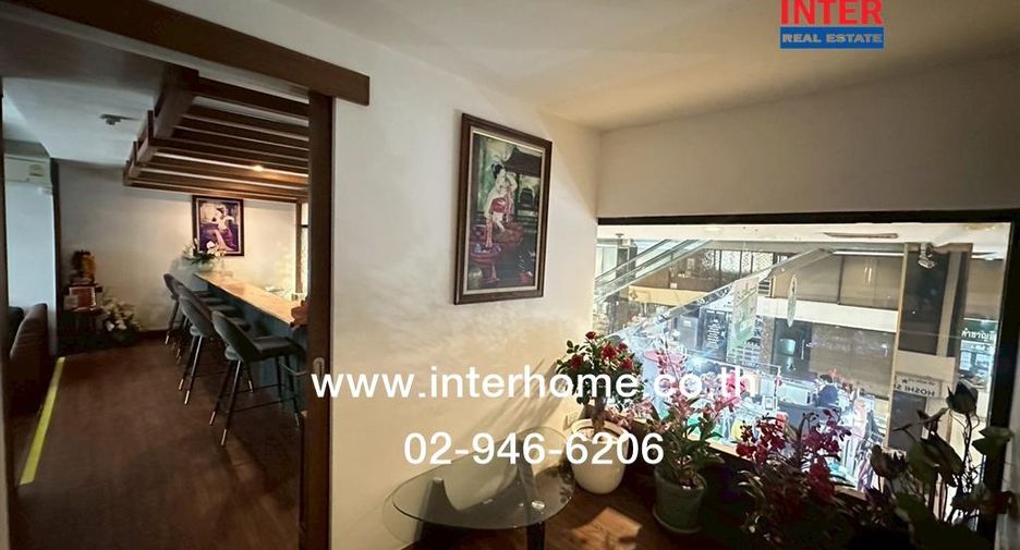 For sale retail Space in Bang Rak, Bangkok